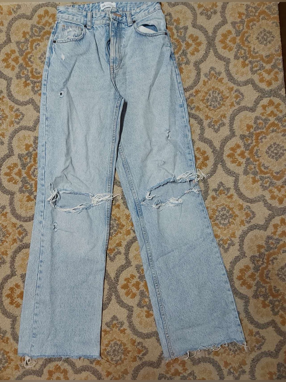 Zara light blue distressed jeans